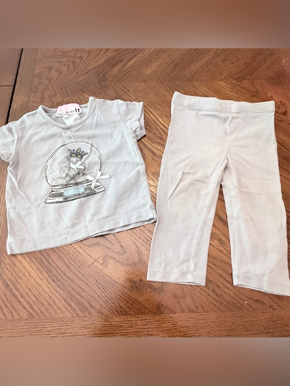 Baby Gap Light Gray Snow Globe Tee & Legging Pajama Set
